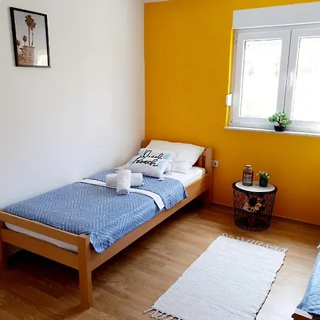Adriapag Apartment